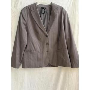 🆕LISTING🆕 East 5th Woman pinstripe grey blazer